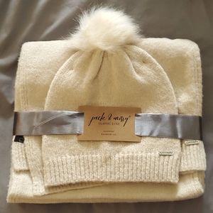 Hat and scarf set NEW